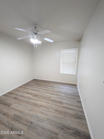 2325 E LAKECREST Drive, Gilbert, AZ 85234