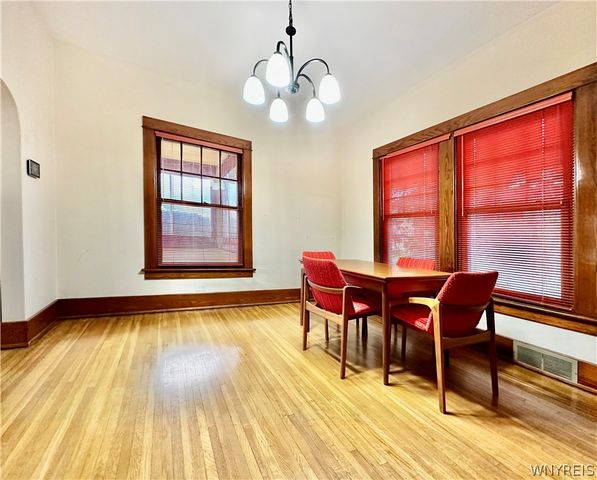 280 Maple Avenue, Hamburg, NY 14075