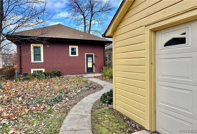 280 Maple Avenue, Hamburg, NY 14075