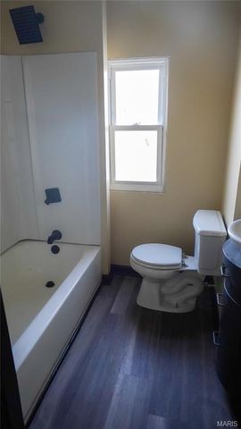 1215 N Euclid Avenue, St Louis, MO 63113