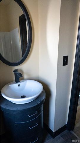 1215 N Euclid Avenue, St Louis, MO 63113