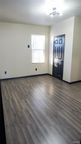 1215 N Euclid Avenue, St Louis, MO 63113