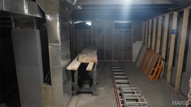 1215 N Euclid Avenue, St Louis, MO 63113