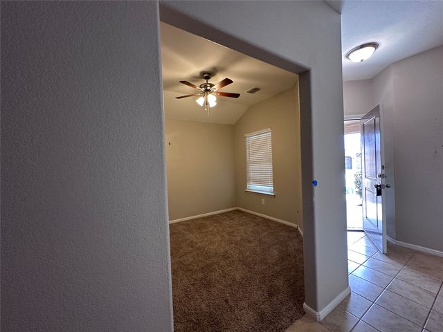 10128 Huntersville Trail, Fort Worth, TX 76108