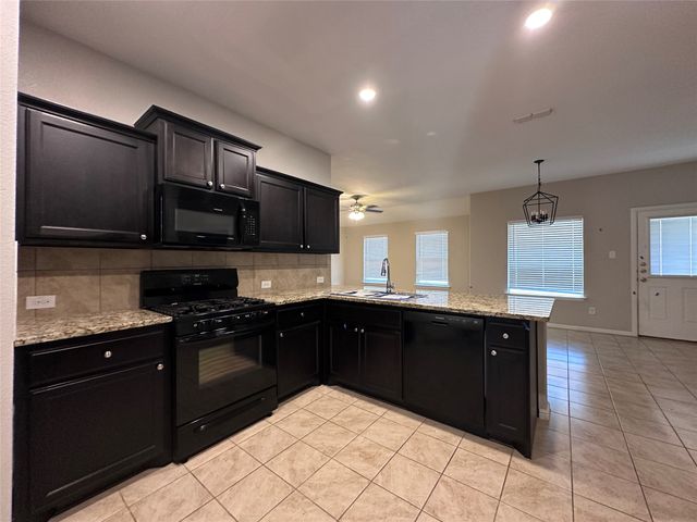 10128 Huntersville Trail, Fort Worth, TX 76108