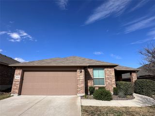 10128 Huntersville Trail, Fort Worth, TX 76108