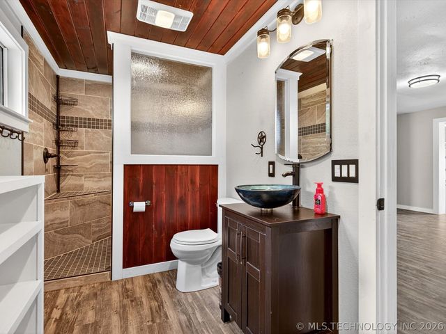 396950 W 1300 Road, Dewey, OK 74029