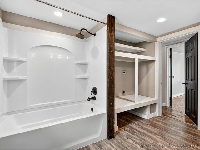 396950 W 1300 Road, Dewey, OK 74029