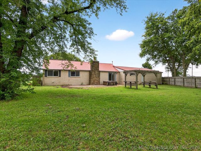 396950 W 1300 Road, Dewey, OK 74029