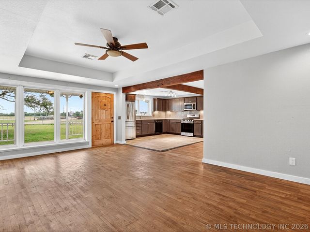 396950 W 1300 Road, Dewey, OK 74029