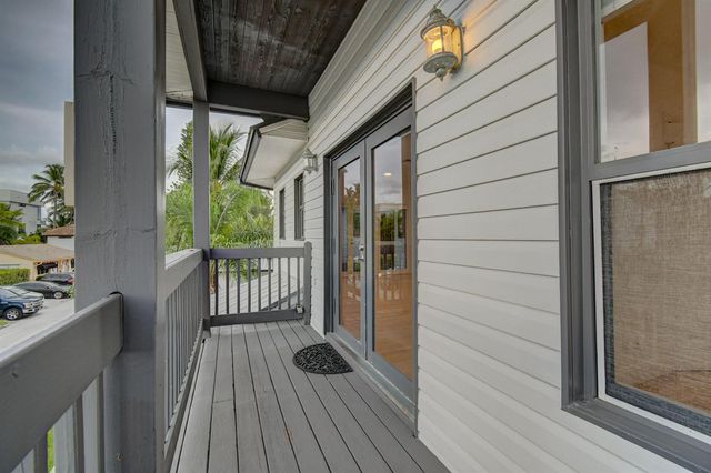 21 Oceanview Drive C, Ocean Ridge, FL 33435