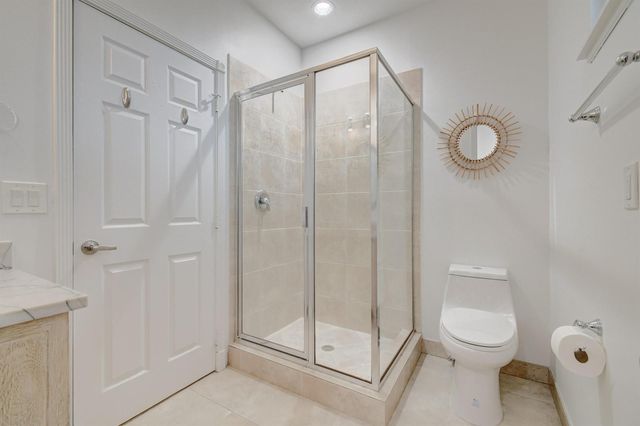 21 Oceanview Drive C, Ocean Ridge, FL 33435