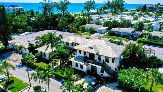 21 Oceanview Drive C, Ocean Ridge, FL 33435