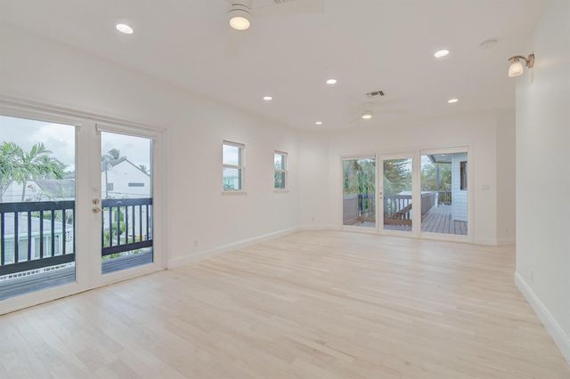21 Oceanview Drive C, Ocean Ridge, FL 33435