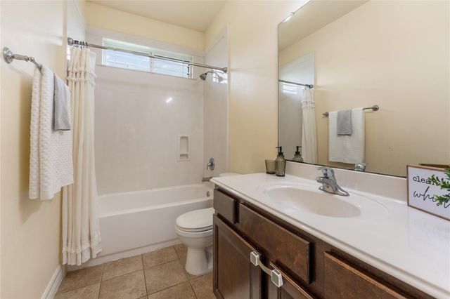 11731 Diamond Court, Mont Belvieu, TX 77535