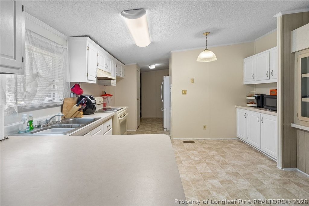 1701 O'Bannon Drive, Raeford, NC 28376 — photo 9