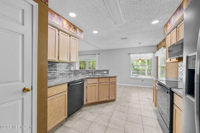 9055 BRIDGECREEK Drive, Jacksonville, FL 32244