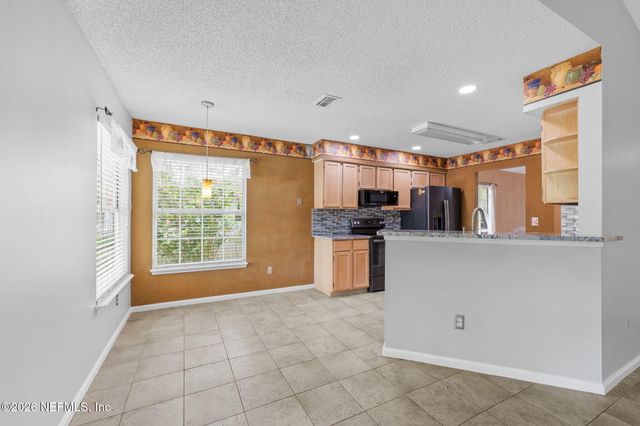 9055 BRIDGECREEK Drive, Jacksonville, FL 32244