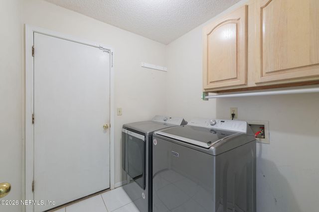 9055 BRIDGECREEK Drive, Jacksonville, FL 32244