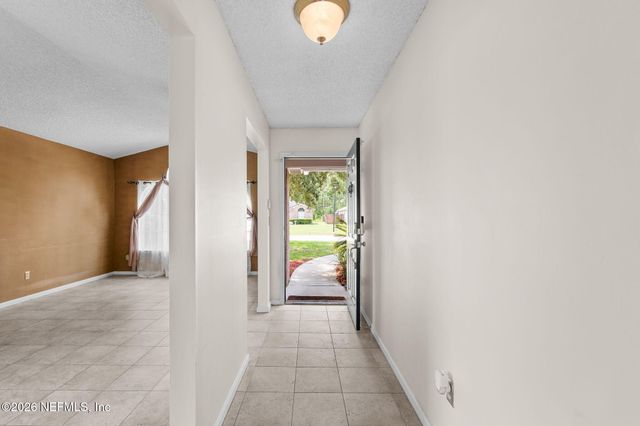 9055 BRIDGECREEK Drive, Jacksonville, FL 32244