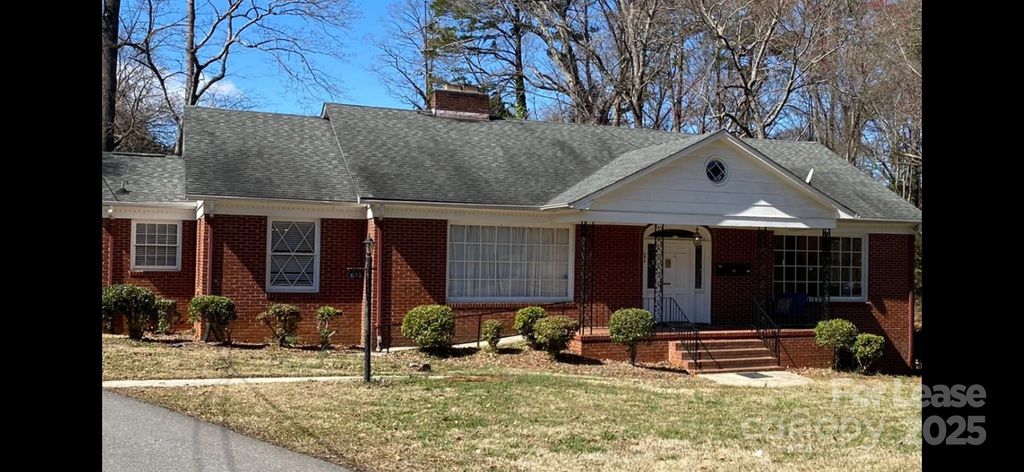 493 Burtonwood Drive, Gastonia, NC 28054