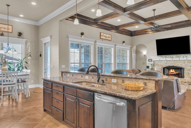 12118 Copper Circle, Lindale, TX 75706