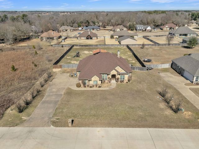 12118 Copper Circle, Lindale, TX 75706