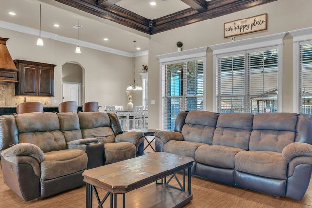 12118 Copper Circle, Lindale, TX 75706