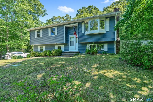 1455 Old Colchester Road, Montville, CT 06370