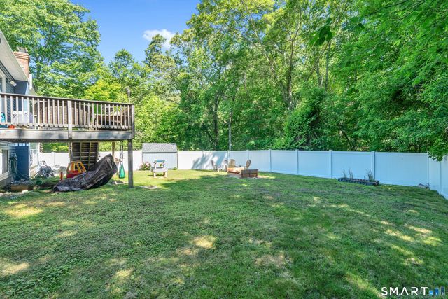 1455 Old Colchester Road, Montville, CT 06370