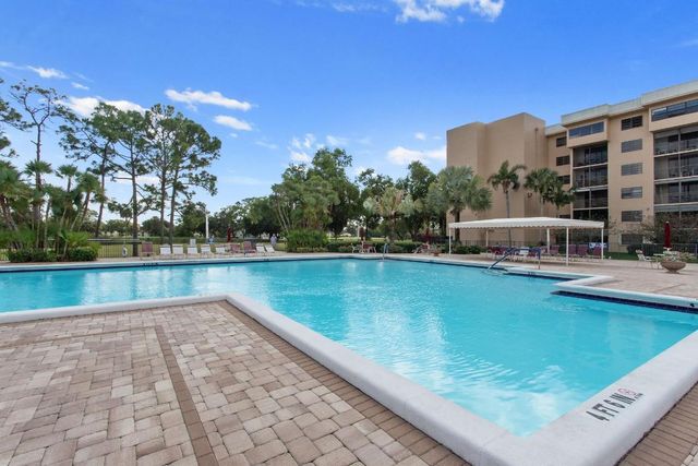 7673 Tahiti Lane 203, Lake Worth, FL 33467