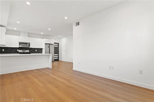 1631 S New Hampshire Avenue 1629.5, Los Angeles, CA 90006