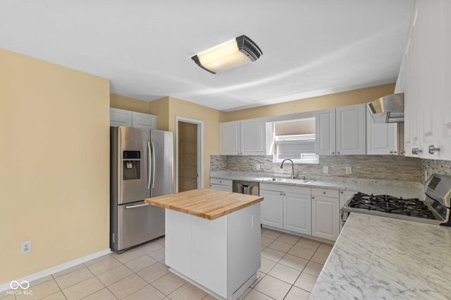 10847 Greenleaf Drive, Indianapolis, IN 46229