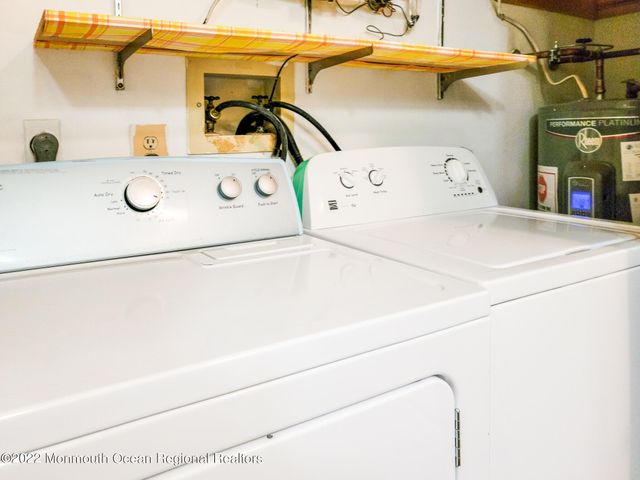 2D Aaron Burr Court, Monroe, NJ 08831