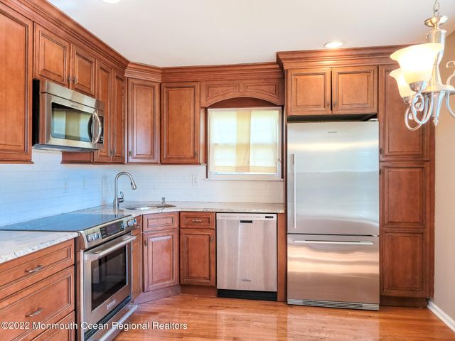 2D Aaron Burr Court, Monroe, NJ 08831