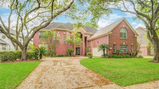 16 Treverstone Court, Sugar Land, TX 77479