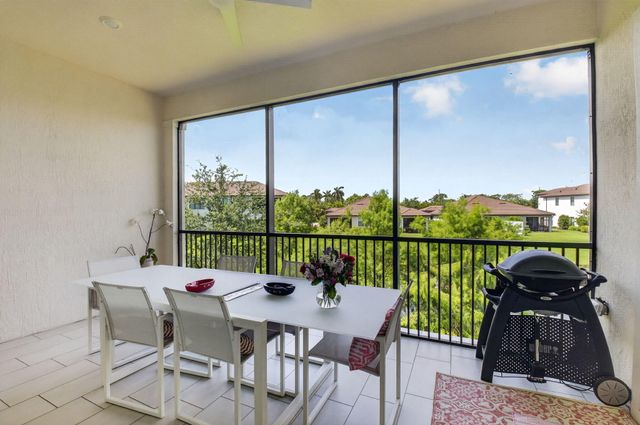 21956 Canadensis Circle 201, Boca Raton, FL 33428