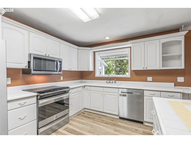 11805 Se 56TH Ave, Milwaukie, OR 97222