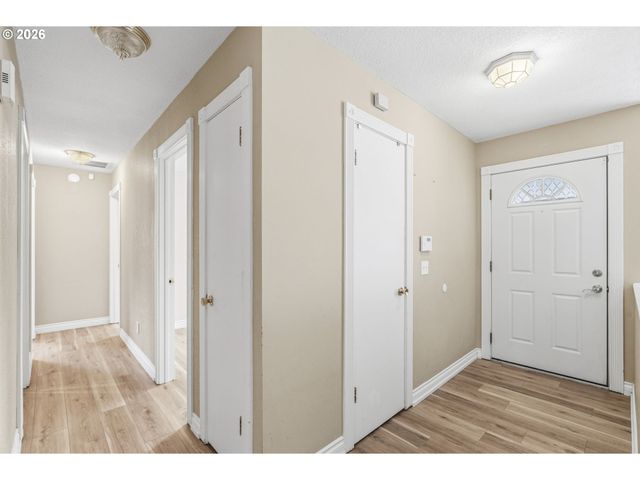 11805 Se 56TH Ave, Milwaukie, OR 97222