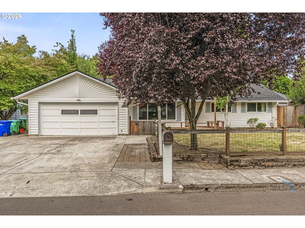 11805 Se 56TH Ave, Milwaukie, OR 97222