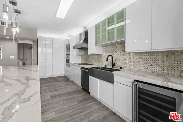 1333 S Beverly Glen Boulevard 605, Los Angeles, CA 90024