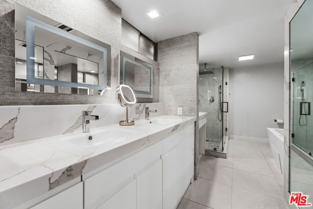 1333 S Beverly Glen Boulevard 605, Los Angeles, CA 90024