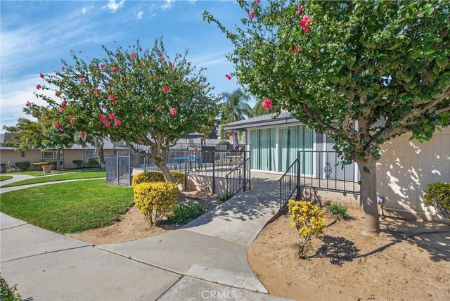 2891 Canyon Crest 32, Riverside, CA 92507