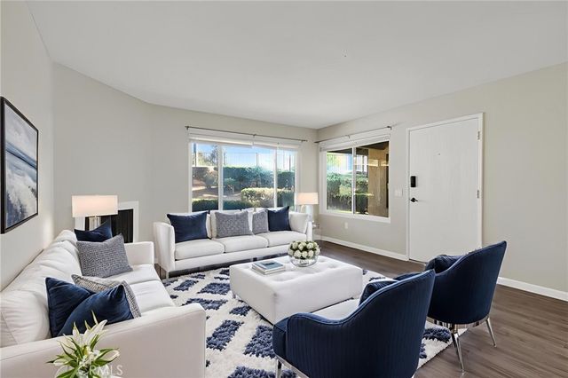 2891 Canyon Crest 32, Riverside, CA 92507