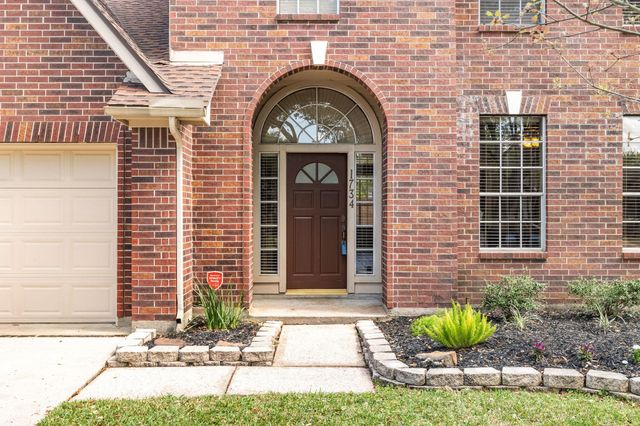 1734 Emerald Lake Court, Houston, TX 77062