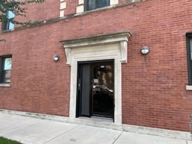 3600 S Wood Street 3F, Chicago, IL 60609