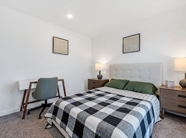 1051 Boardwalk Avenue, Bentonville, AR 72713