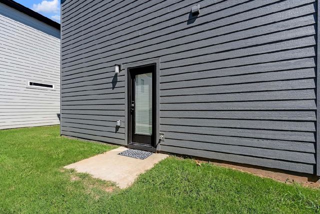 1051 Boardwalk Avenue, Bentonville, AR 72713
