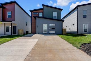 1051 Boardwalk Avenue, Bentonville, AR 72713