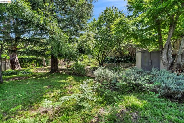 2164 La Mirada Drive, El Sobrante, CA 94803